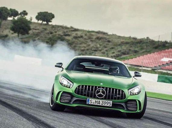 揭开车评圈遮羞布：充值成风，全是演员，美女车评人成流量密码！