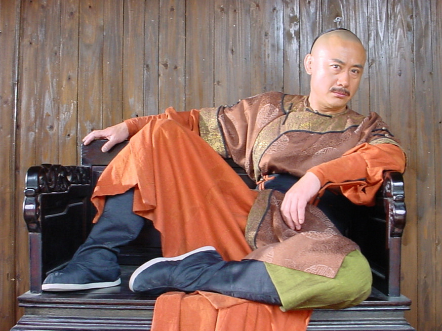 成龙成家班第二代成员杨升去世,曾参演《警察故事》等