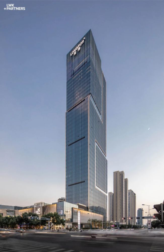 高200米苏州龙湖中心一个现代多功能混合的超高层