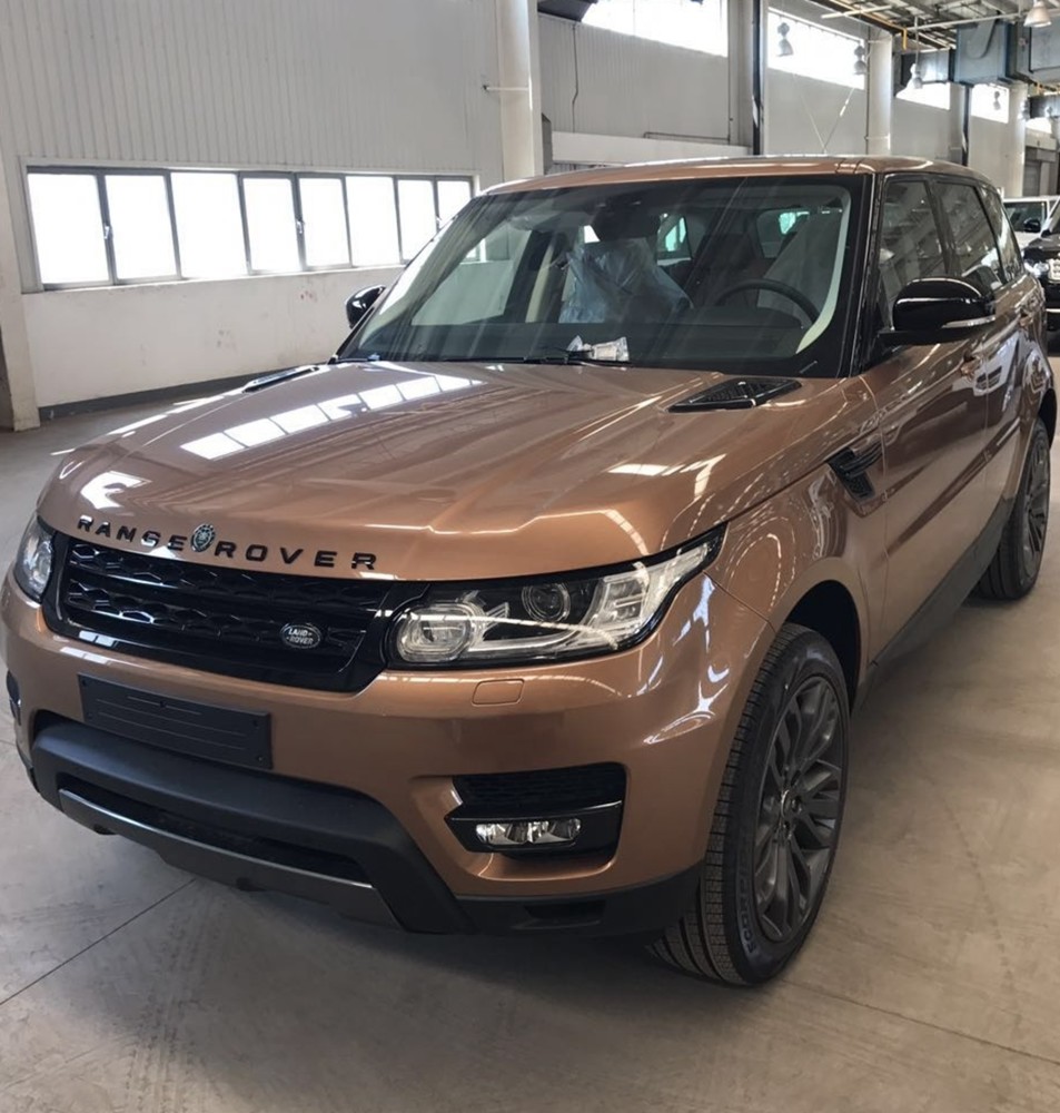 路虎霸占20万"私人停车位",车位主人出奇招,令人哭笑不得