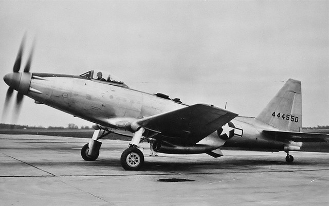 被戏称为一组飞行的零件,二战美国xp