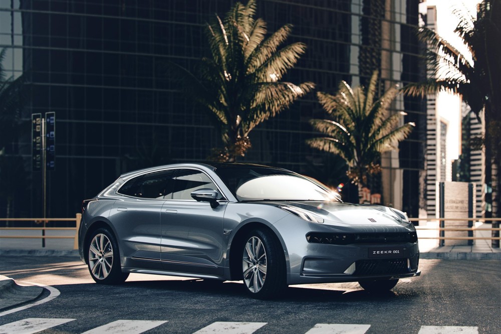 同样个性/谁更讨喜？极氪001对比特斯拉Model Y