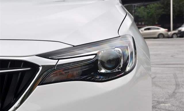 被国人捧红的家轿，油耗才5.9L，30天热销超1w辆