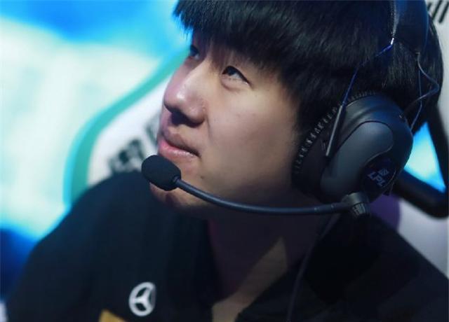 rng战队的状态回来了,其实,战队的两位选手中单cryin,打野wei的英雄池