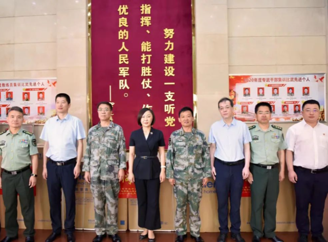 李慧指出,近年来太原警备区为迎泽经济社会稳定发展给予了有力支持