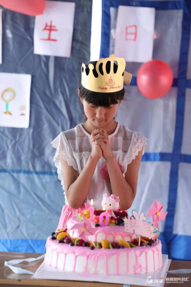 河南省荥阳市:一场蓝帐篷里的10周岁生日会