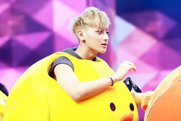 真解气!黄子韬愤怒发文表达不满:这都什么玩意儿,选择性眼瞎