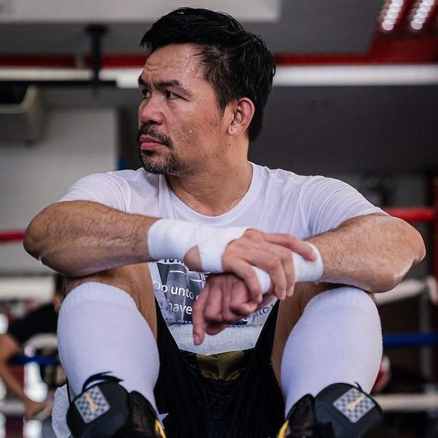 曼尼帕奎奥 vs 小埃罗尔斯宾斯:帕奎奥的净资产是多少?