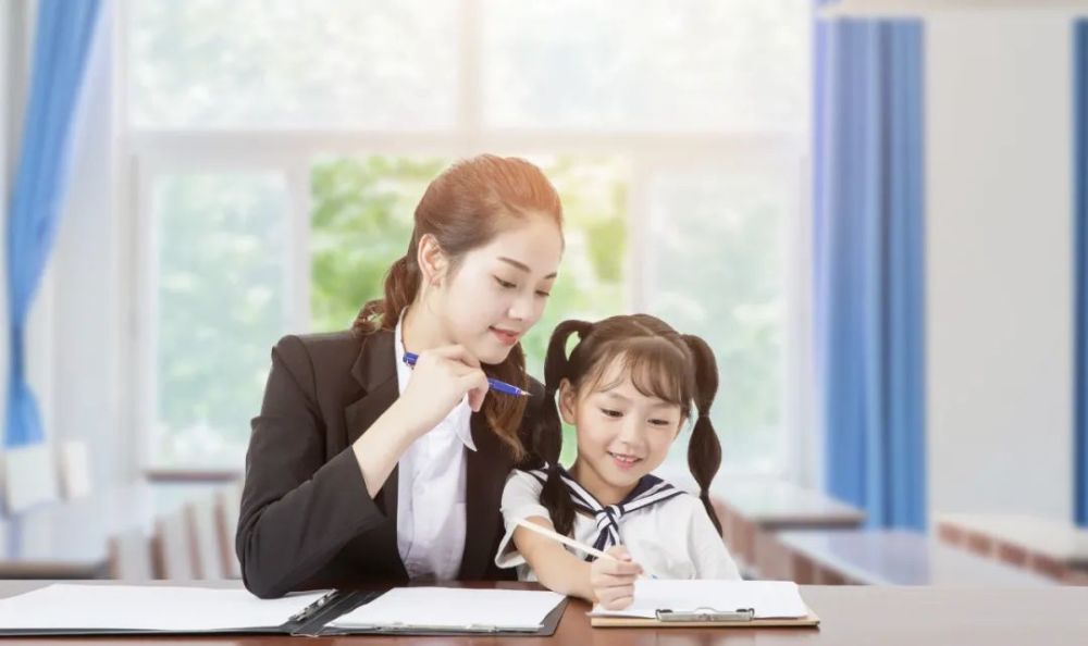 定了寒暑假周末严禁补课校外培训机构线上外教拍照搜题被封杀