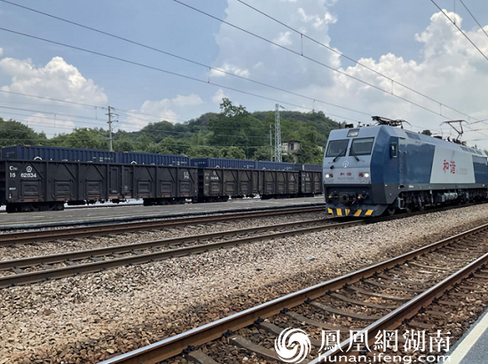 京广线小站里了不起的守护者记衡阳车务段白石渡站站长陈智华