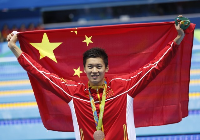 美国媒体脸疼不中国游泳女将摘得两金后男子汪顺再获一枚金牌