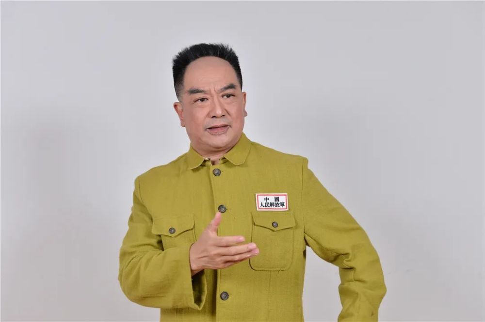 孙徐春在沪剧舞台讲起四川话为什么大家都叫好