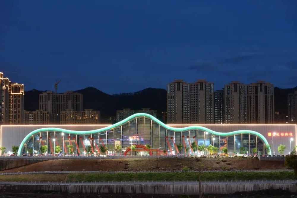 建瓯博物馆外景依托丰厚的受赠文物藏品,建瓯市筹建了"建瓯博物馆积