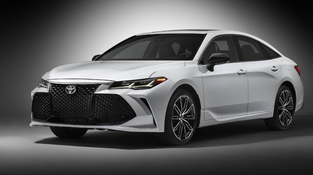 日本向我们疯狂输出丰田本田，那日本人自己开啥？看完真的很扎心