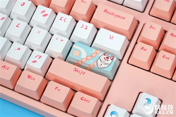 ikbcc210狐樱红轴键盘图赏少女心爆棚