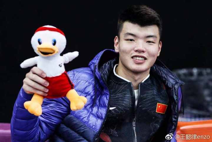 爱吃辣的王懿律为嘉兴拿下首枚奥运金牌王妈妈隔空喊话南湖男儿好样的