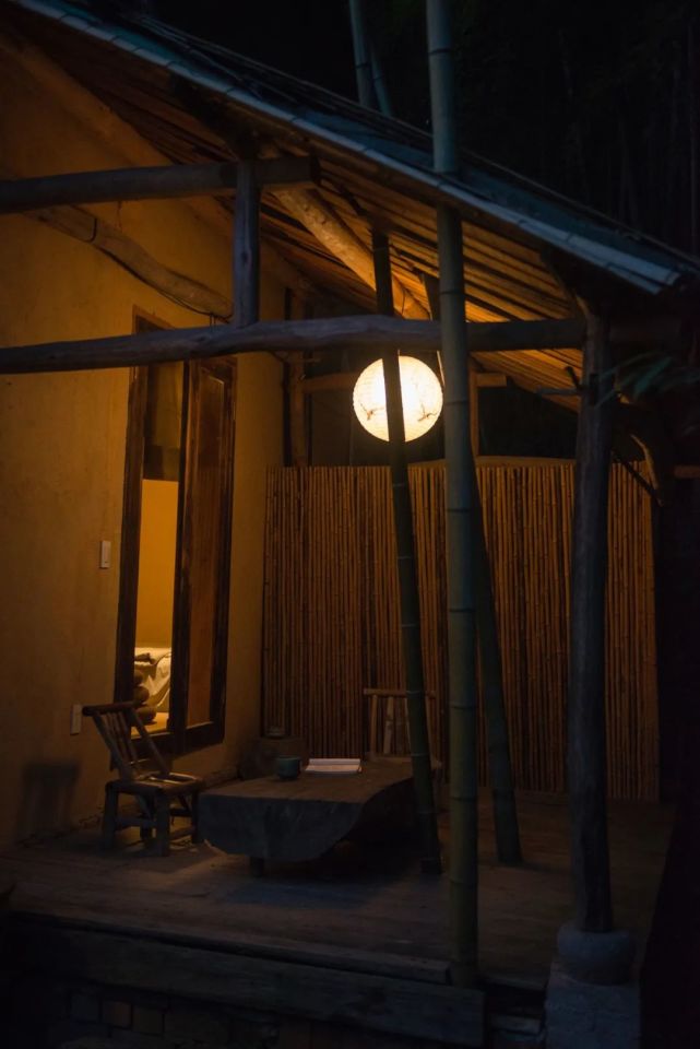 心安茅屋稳,性定菜根香