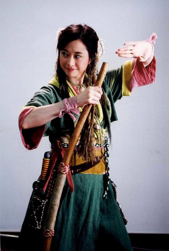 何美钿:16岁拿体操冠军奖,凭2部金庸武侠剧大火,让陈志朋心动