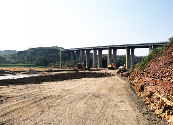 关注g310巩义段全线通车永安路塌陷路段正在抢修中