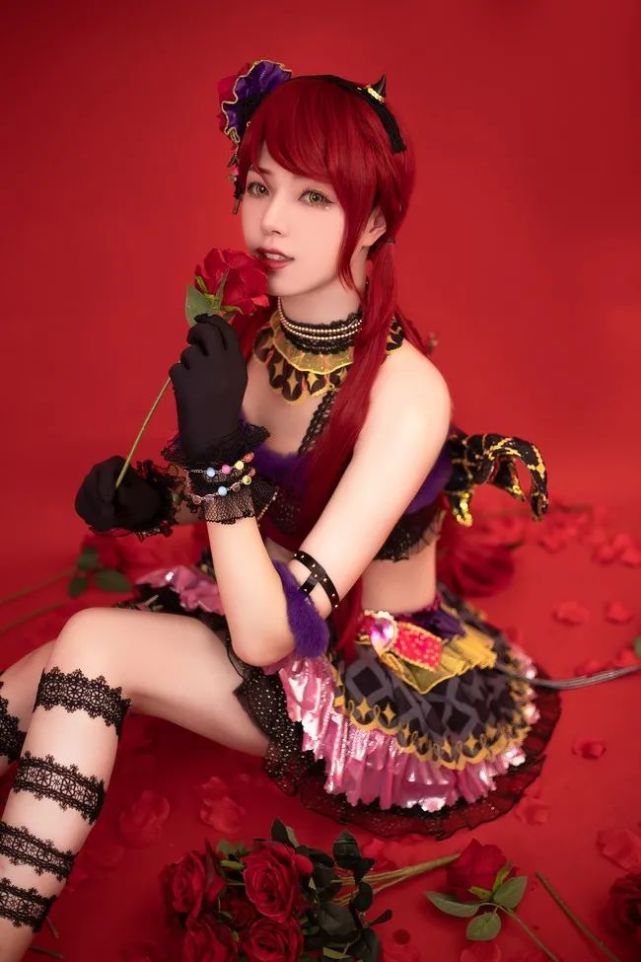 cos:lovelive!樱内梨子 小恶魔觉醒