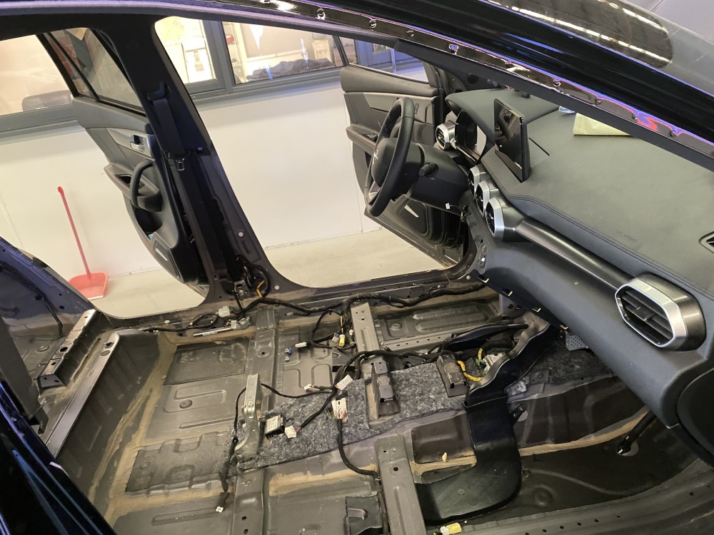 直击郑州灾后汽车市场 40万辆车受损 已涉车险约62 51亿 全网搜