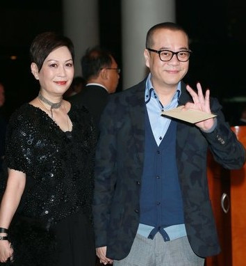 tvb老戏骨欧阳震华携妻子庆生晒甜蜜合照佘诗曼发文送上祝福