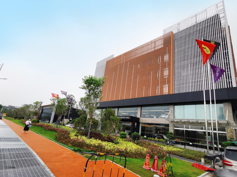 前后对比鹤龙街汇金广场前后对比永平街润亭酒店前后对比永泰村是肉眼