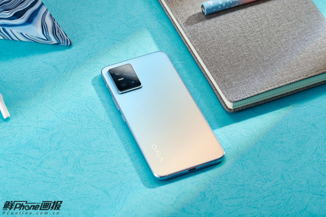 这两台手机的直角边框设计手感爆棚|边框|oppo reno6|vivo s10 pro