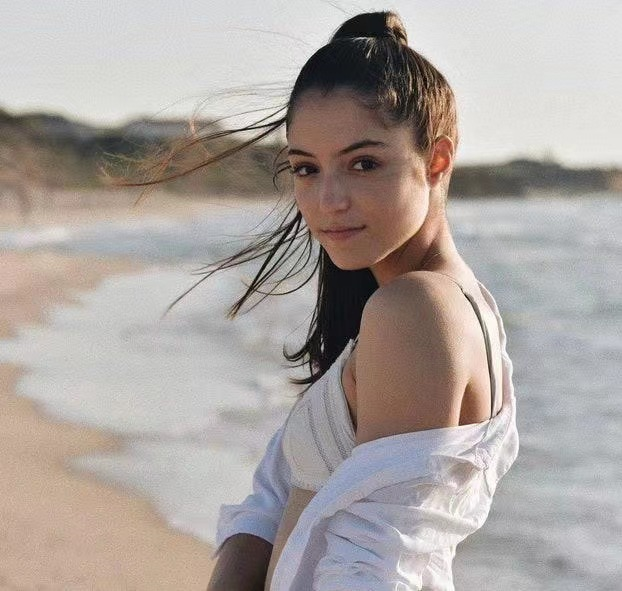 19岁姑娘闪耀东京为以色列夺得首枚奖牌外表甜美可爱迅速走红