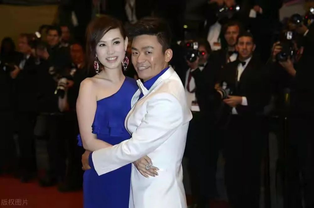 离婚五年后，王宝强被儿子“逼捐”，女儿却成了“翻版马蓉”？