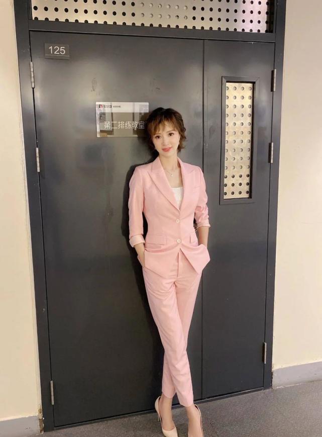 被抛弃,前夫娶明星比她幸福|于冬|臧黎璐|博纳影业集团|小西瓜|金巧巧