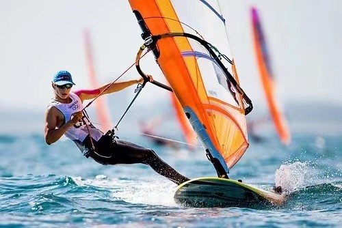 踏浪而来!卢云秀女子帆板rs:x级夺冠