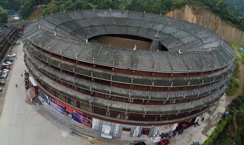 广西一县城内居然有座鸟巢,耗资7000万打造,还破了吉尼斯纪录