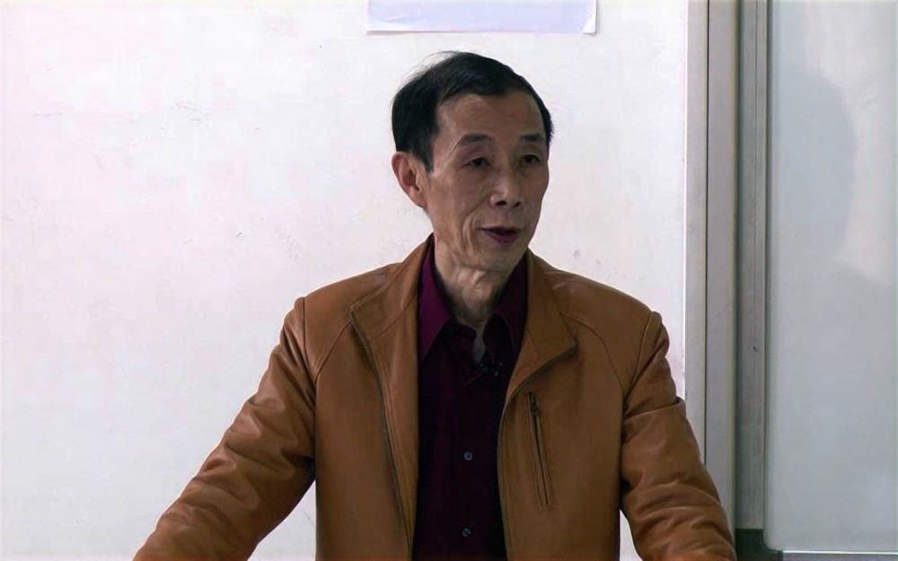 眉山剑客陈平惹怒了哪些人复旦学生理性的爱国者无视他他是复旦的耻辱