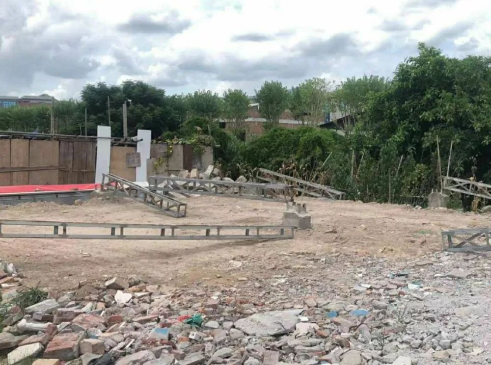 榜山镇:开展第33批次卫片图斑核查整治工作