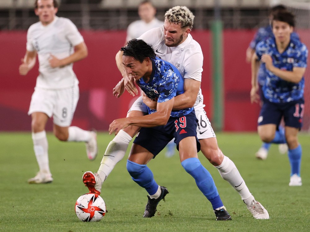 奥运男足日本点球42新西兰晋级四强半决赛对阵西班牙