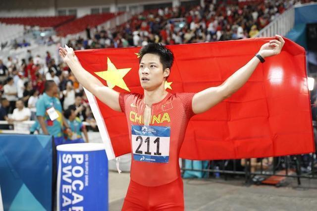 10秒05苏炳添晋级半决赛最后10米放水复制博尔特回头望月