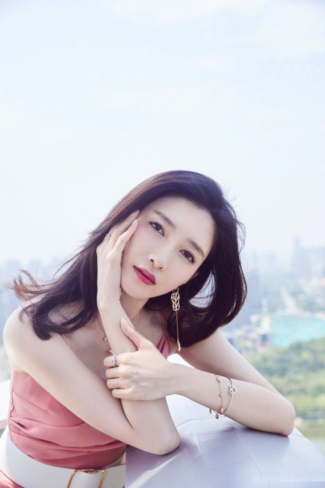 江疏影美图秀秀