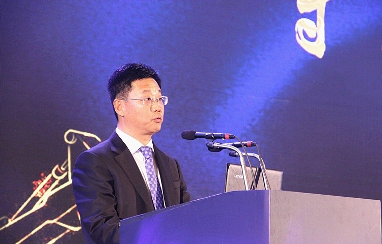 青岛富豪排行榜_山东烟台15人入围全球富豪榜,人数秒杀青岛济南,榜首身价超千亿