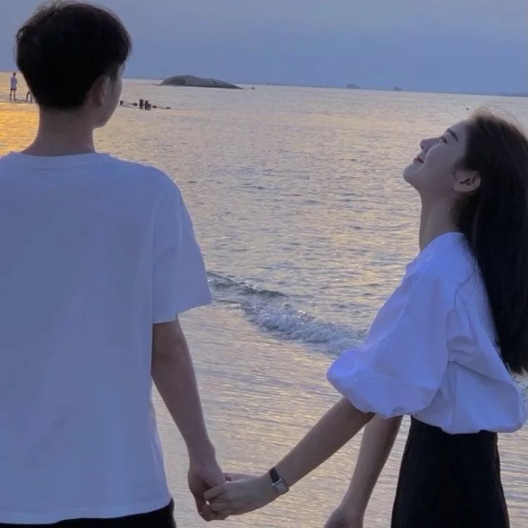 情头我把过往藏进樱花里待它落尽我想我会满脸笑意