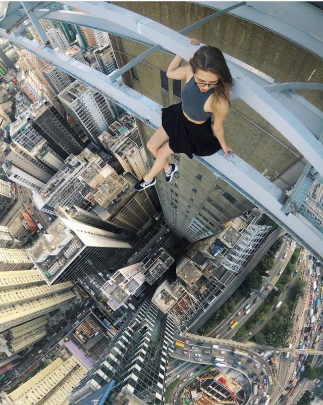 从楼顶往下看,为什么总有跳下去的冲动?