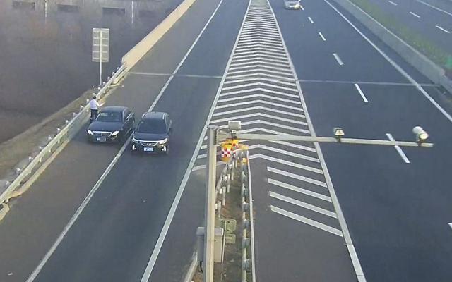 高速匝道倒車會被抓拍嗎攝像頭怎麼記錄