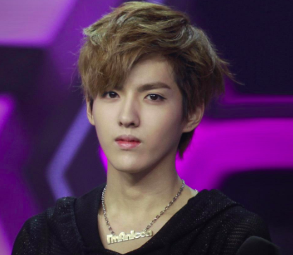 平安北京通报吴亦凡被刑拘:出道9年,从风头无两到人人喊打