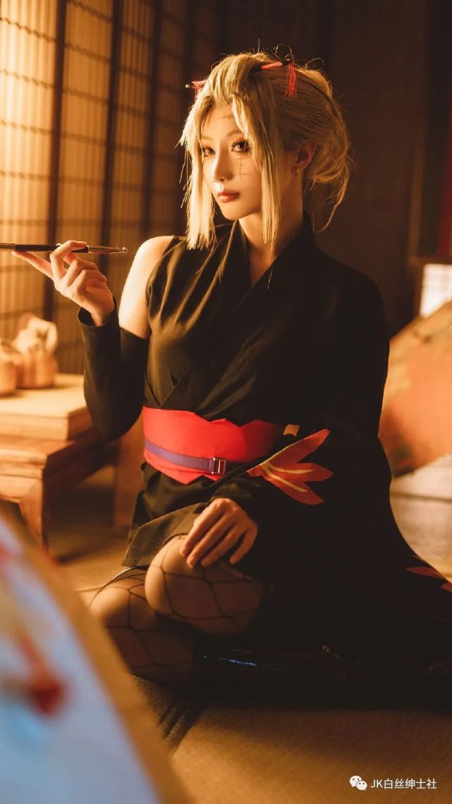 cos:银魂日轮的守护者月咏@如月灰