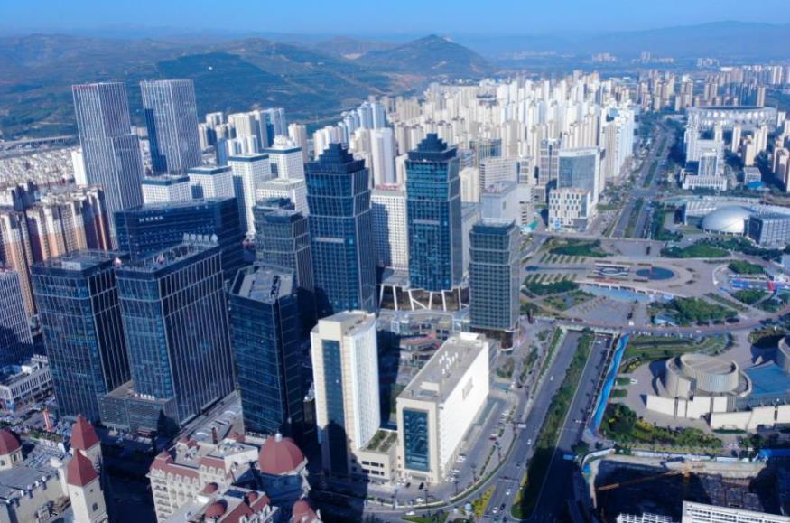 青藏高原上的西宁海湖新区高楼大厦林立西宁跟你想象的不一样