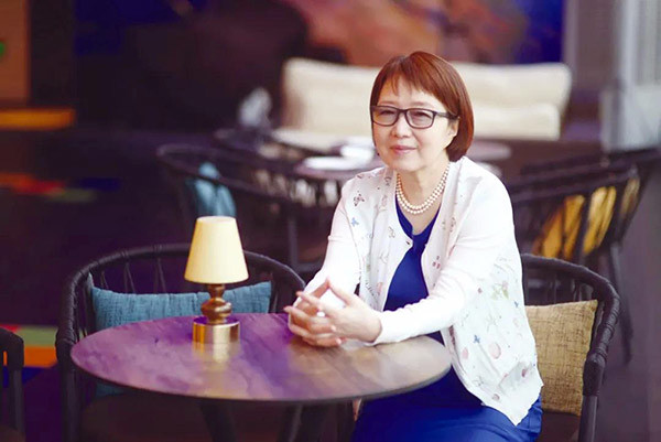 人物｜张欣：你想成为她书中的人_腾讯新闻