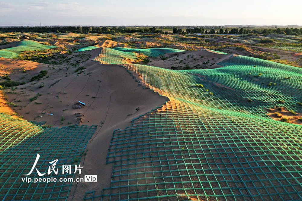 甘肃高台荒漠变绿洲