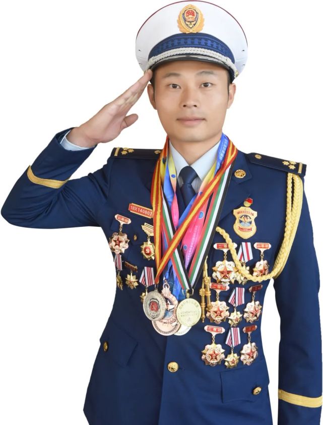 邓力15年战斗基层一线精彩火焰蓝电子杂志2021年第26期