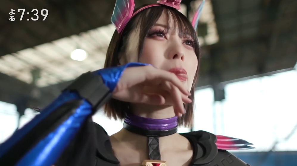 这部作品是正经向的特摄,可不是giga之前拍摄的那些个不正经的人很少