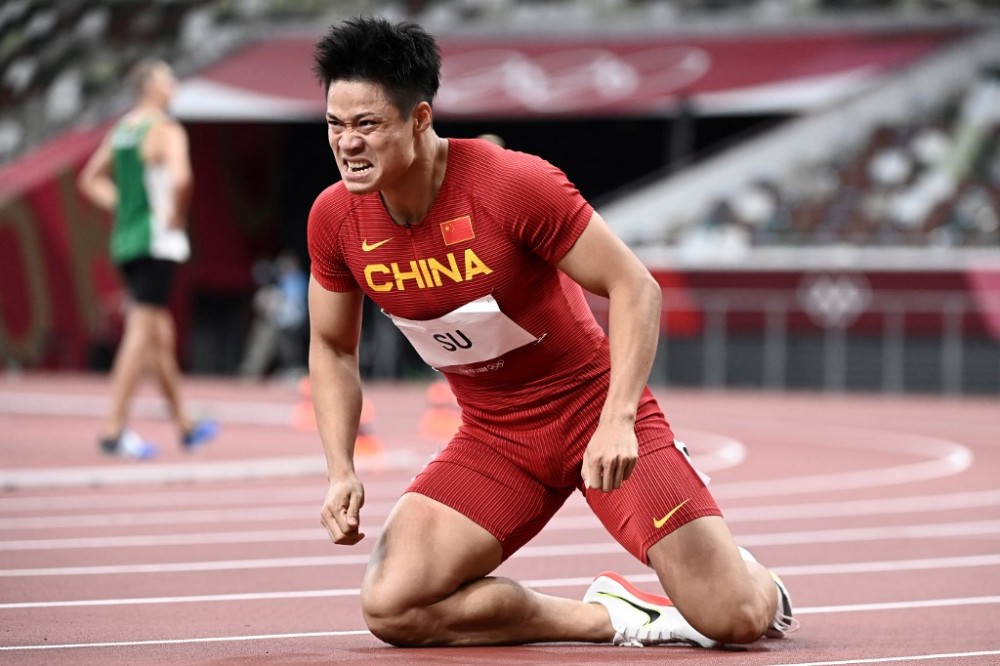 苏炳添9.83秒小组头名进百米决赛